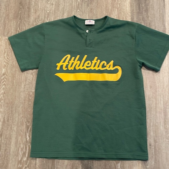 teamwork Other - Vintage Athletics warmup up jersey